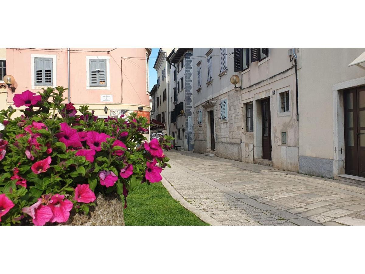 Eufrasiana Apartments Porec Exterior photo